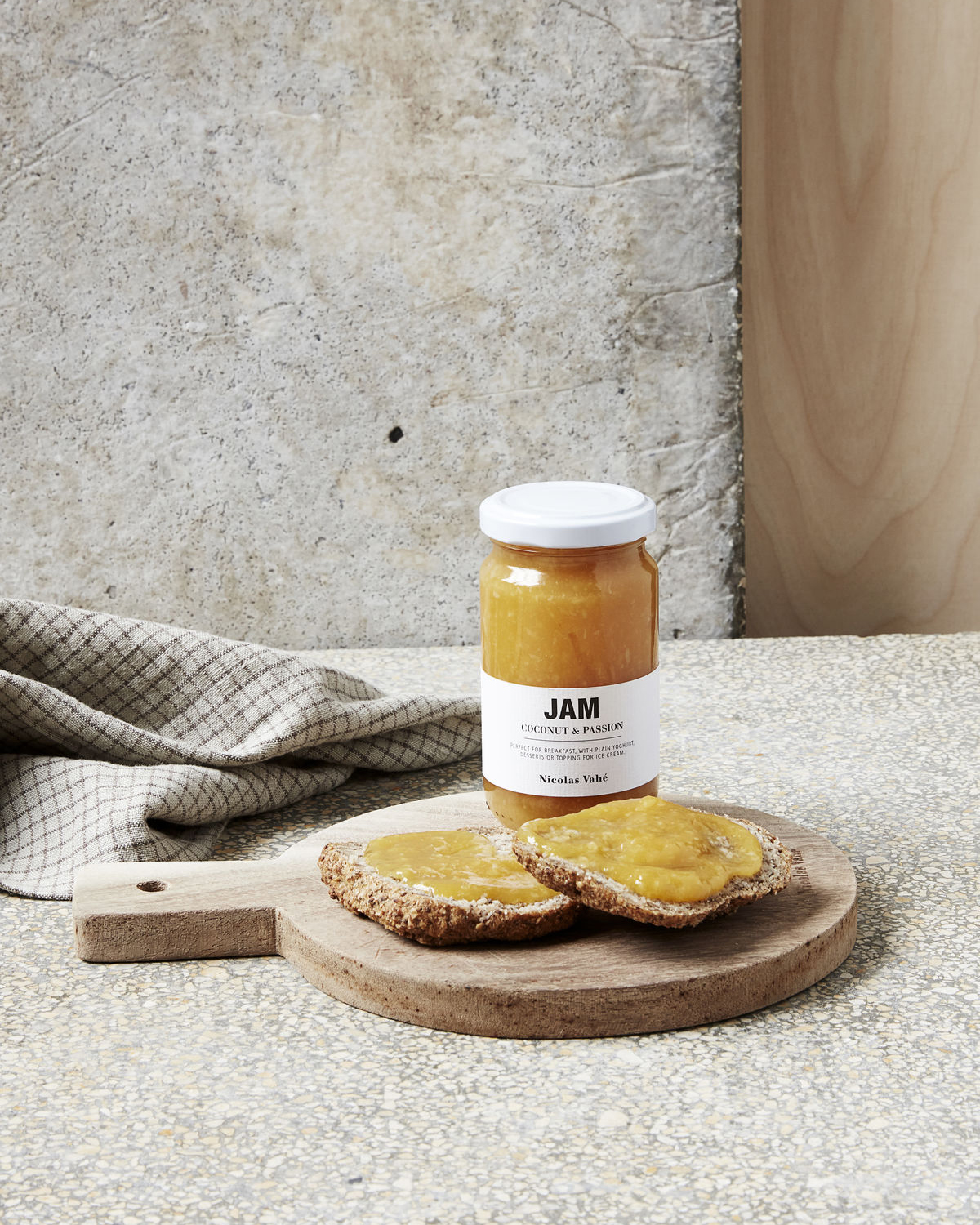 Jam, Coconut & Passion, 235 g Jam, Coconut & Passion, 235 g.