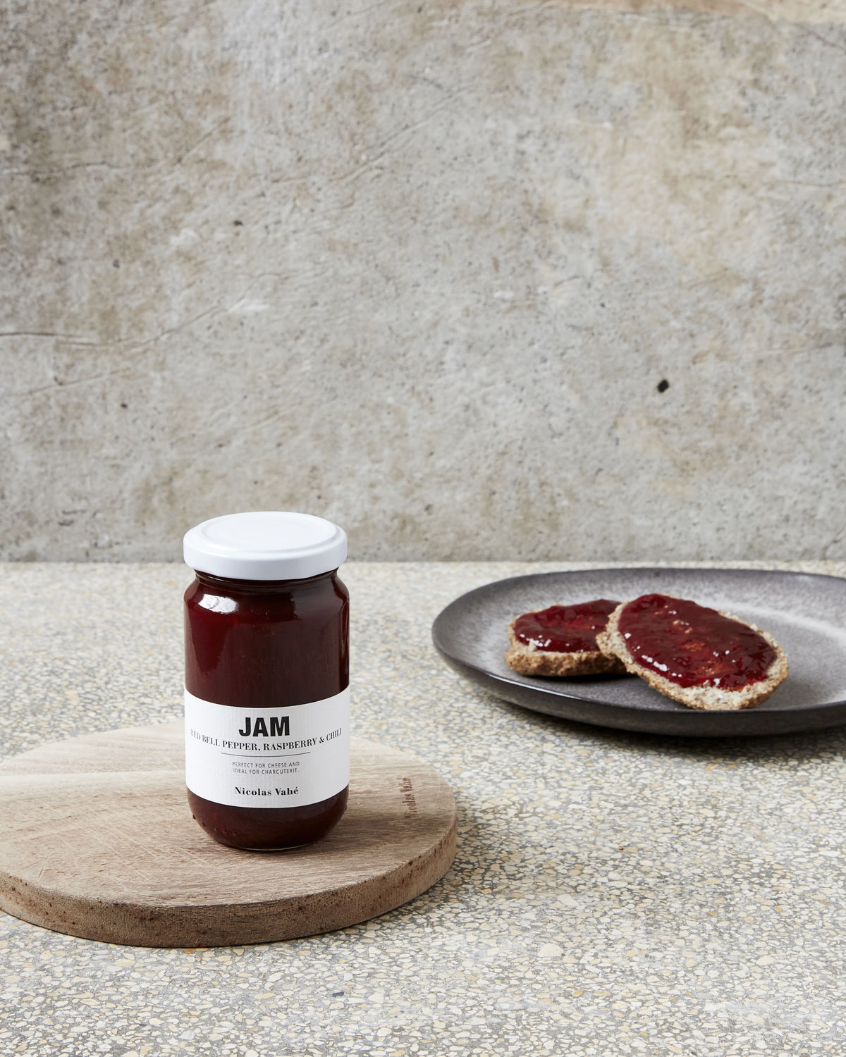Jam, Red bell pepper, Rasberry & chilli, 240 g Jam, Red bell pepper, Rasberry & chilli, 240 g.