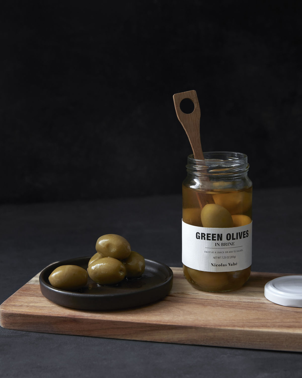 Olives, Green in brine, 205 g Olives, Green in brine, 205 g.