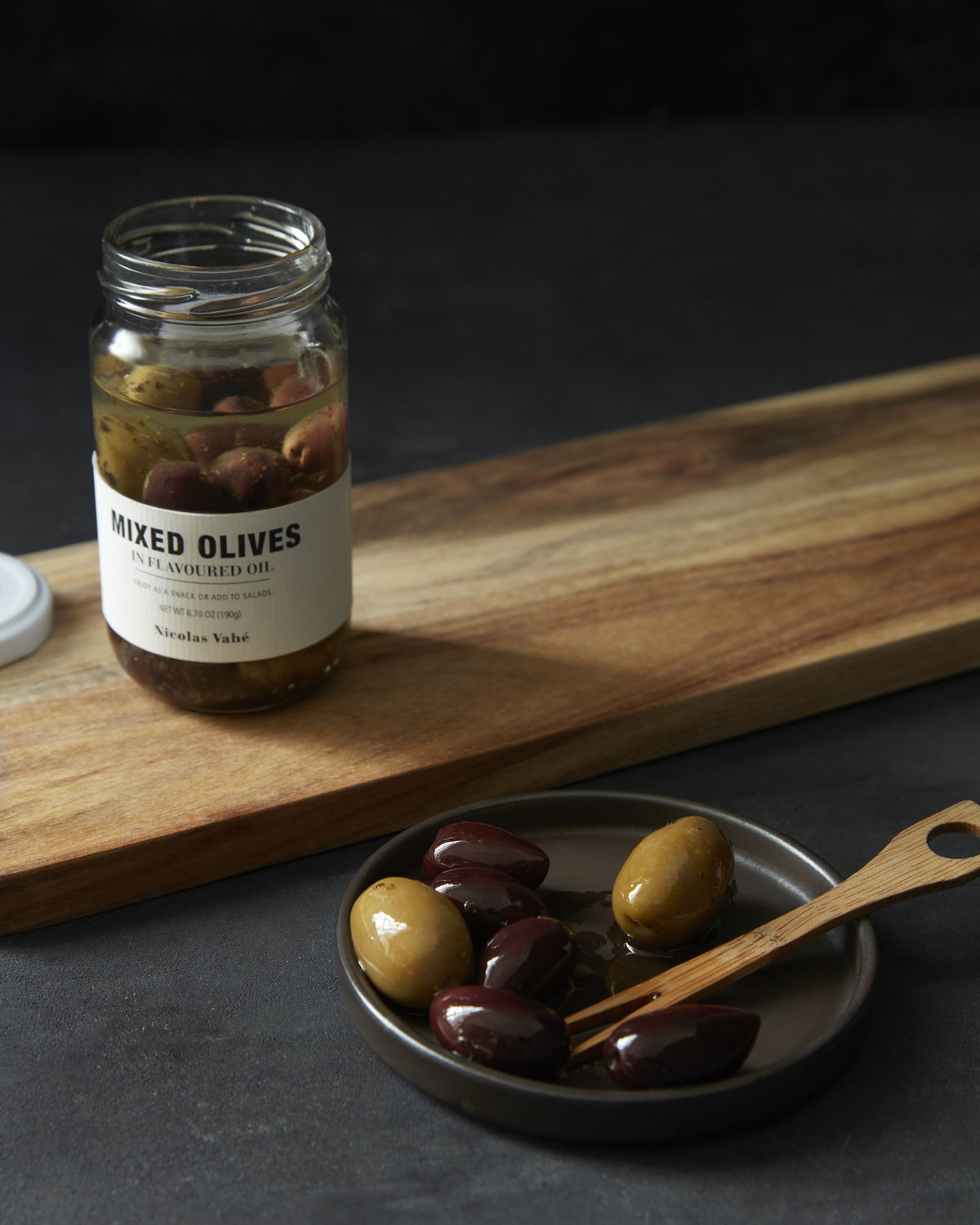 Mixed Olives, in flavoured oil, 190 g Mixed Olives, in flavoured oil, 190 g.