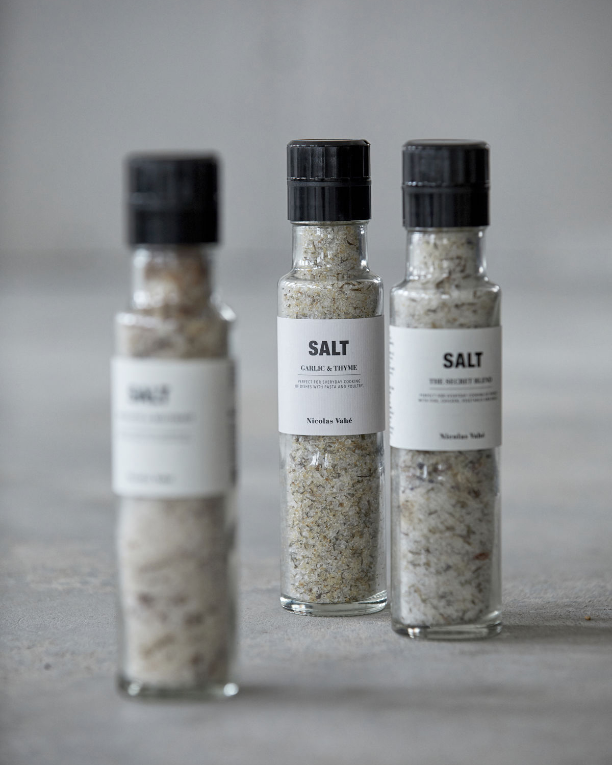 Salt, Garlic & Thyme, 300 g Salt, Garlic & Thyme, 300 g.