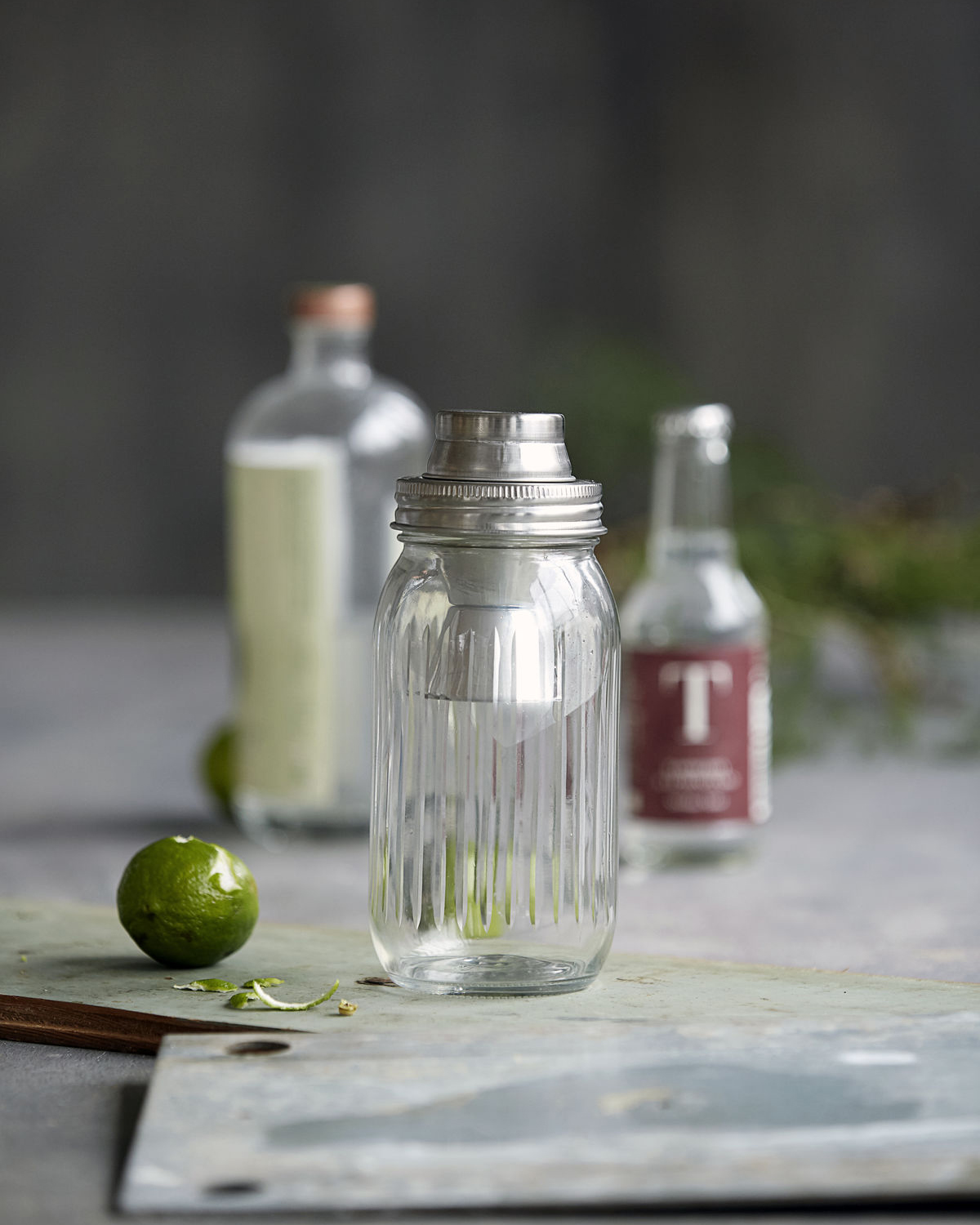 Shaker, Grid, Clear 2 Shaker, Grid, Clear